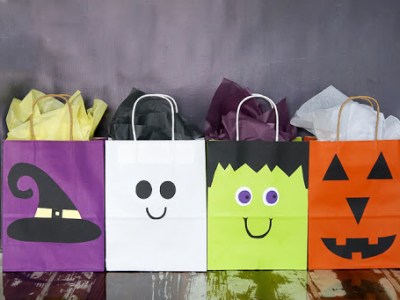 Preparing The Most Attractive Halloween Goodie Bags And Filling It The Right&nbsp;Way